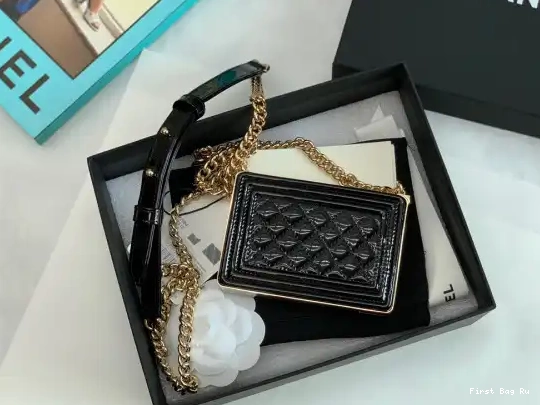First Bag Ru MINAUDIERE BOY CHANEL 0611
